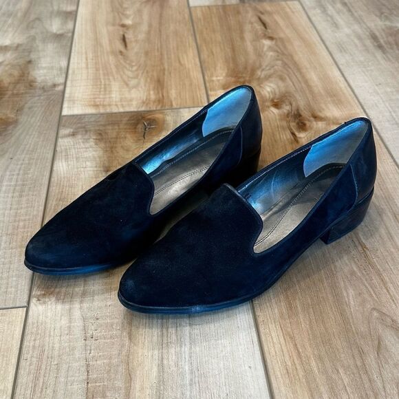 Tahari Luna Women’s Black Suede Loafer Low Heel Size 7 - Picture 2 of 14